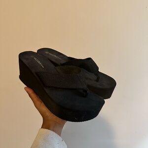 Fashion Nova Black Platform Flip Flops